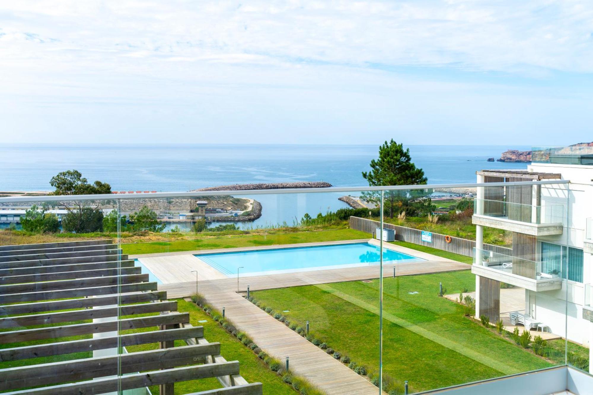 Mar A Vista - Condominium With Pool, Gym And Sea Views Nazaré Zimmer foto